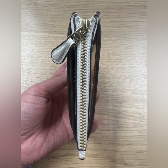 COACH Mini Skinny ID Case - Signature Canvas - Picture 7 of 7